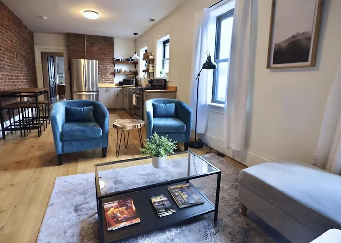 Hostwise - The Ohioan - Beautiful Brick Apt, Minutes To Downtown! Appartement Pittsburgh