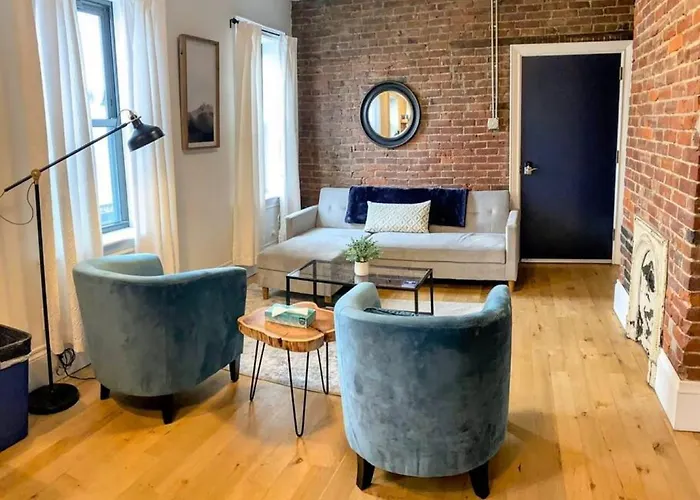 Hostwise - The Ohioan - Beautiful Brick Apt, Minutes To Downtown! Appartement Pittsburgh